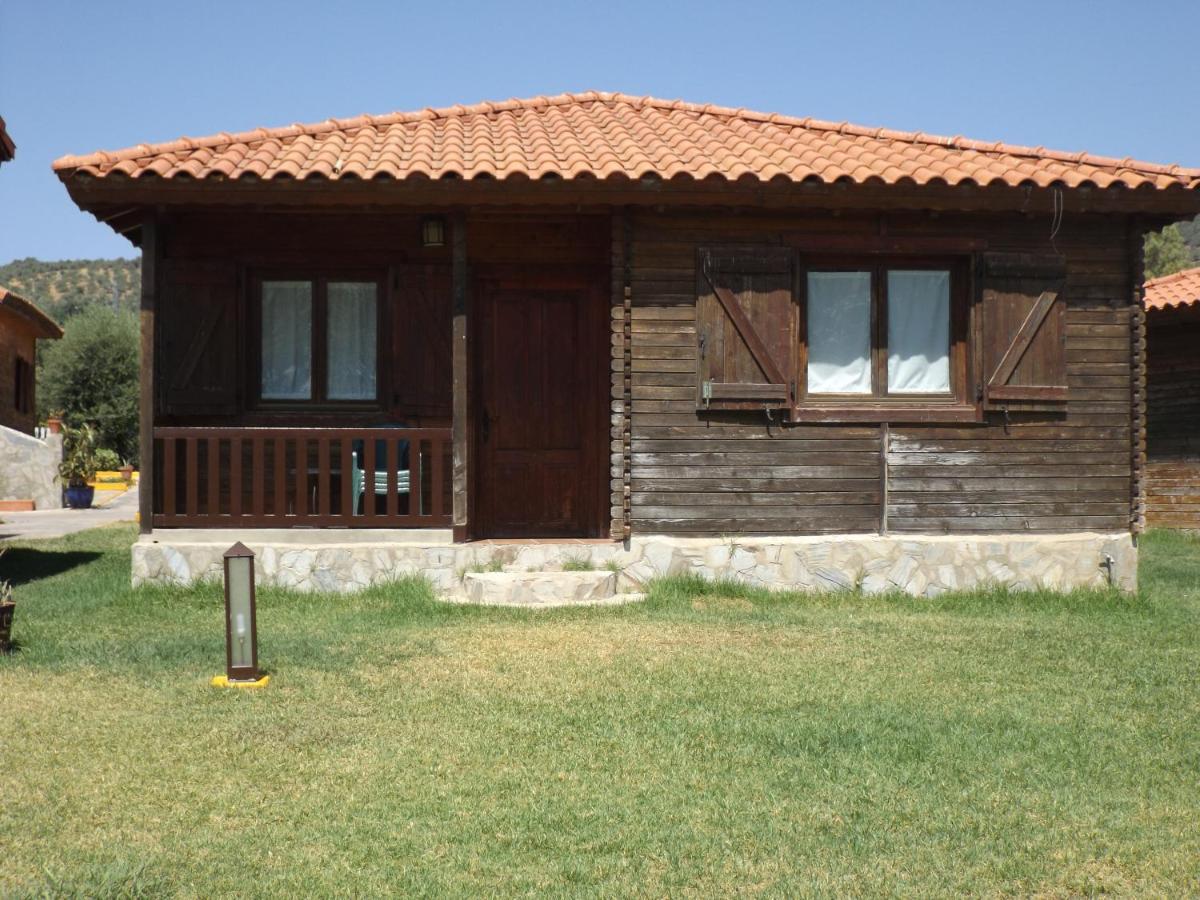 El Venero De Mostoles Constantina Esterno foto